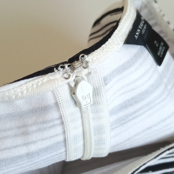 *** Relisted****  Ann Taylor Rayon/ Nylon Blend Stripe Lace Trim Dress 2 - Picture 6 of 12